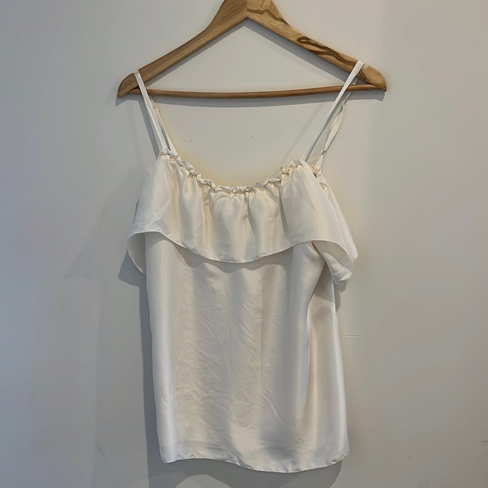 LAST CHANCE: 100% silk Witchery cami top - Picture 1 of 3